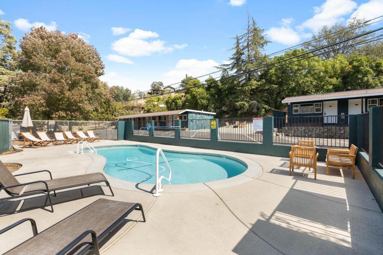 The Belle Sequoia Motel Rm9 Три-Риверс Экстерьер фото